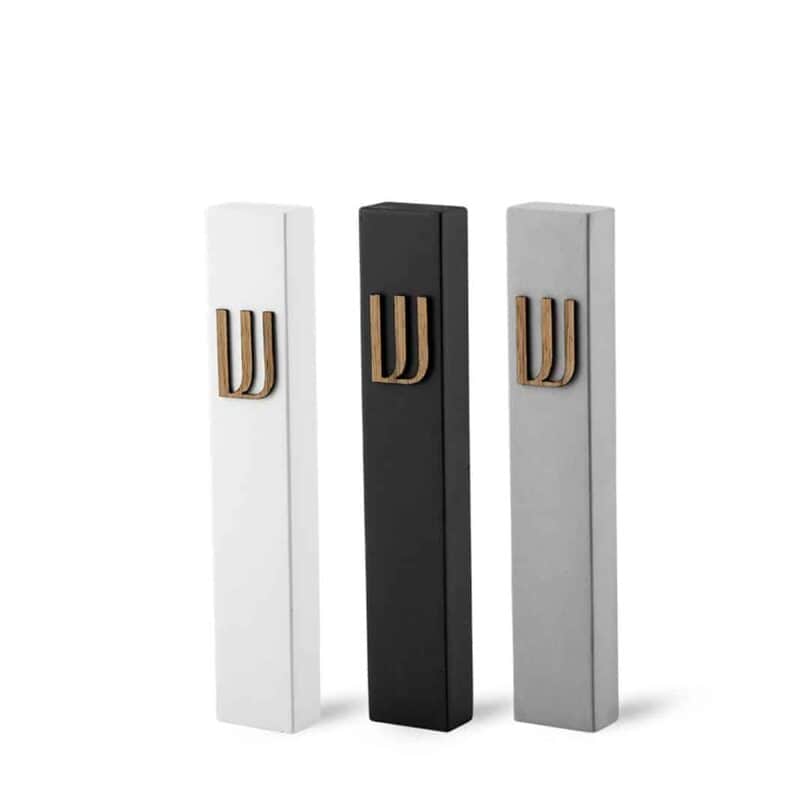 מזוזה מעוצבת מבטון לכניסה לבית ולחדרים דגם כפרי ש` עץ טבעי | ביתן המלכים