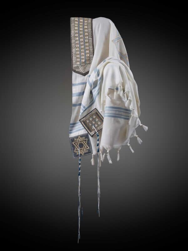 טלית צמר יוקרתית לחתן לחתונה דגם Eliel | ביתן המלכים