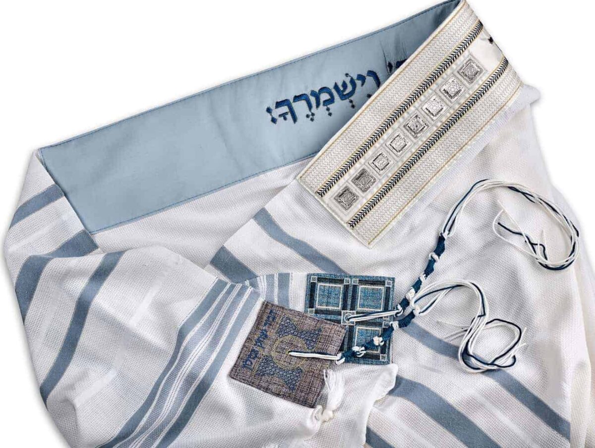 טלית צמר יוקרתית לחתונה עבודת יד דגם Aviram | ביתן המלכים