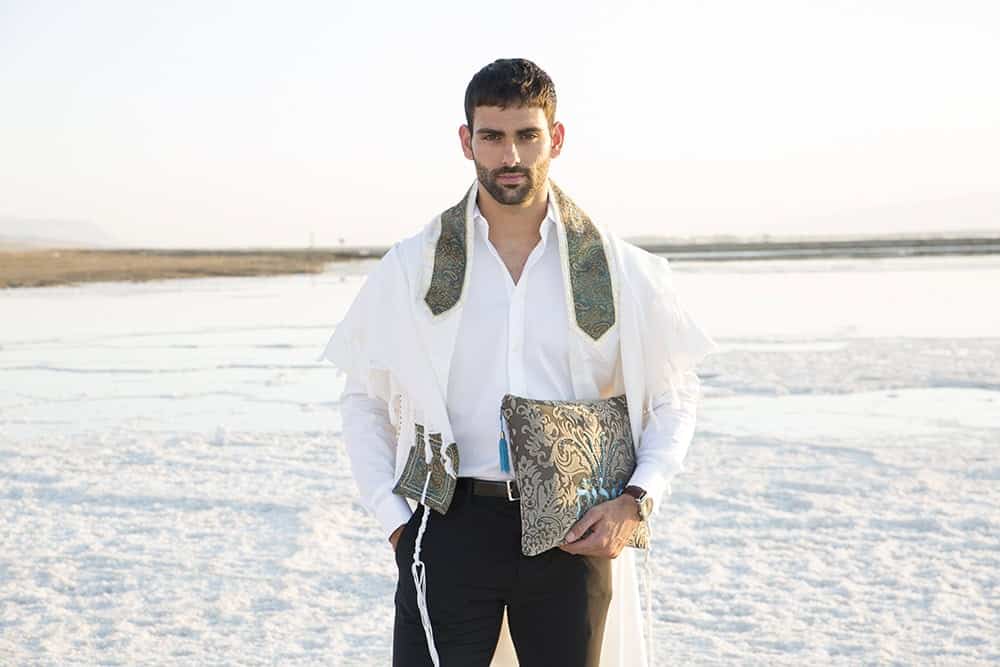 טלית צמר יוקרתית דגם בהתעטף עלי נפשי את ה' זכרתי - טליתות עבודת יד | ביתן המלכים