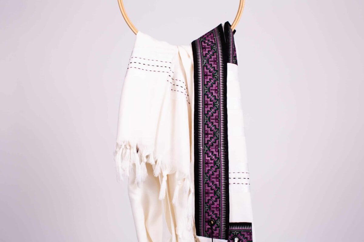 טלית צמר יוקרתית דגם ואלבישך רקמה - טליתות יוקרתיות | ביתן המלכים