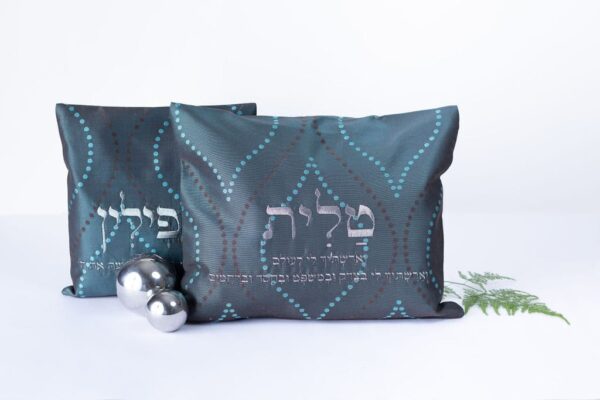 סט תיקים לטלית ותפילין דגם וארשתיך לי באמונה וידעת את ה' - תמונה ראשית - טליתות יוקרתיות בעבודת יד | ביתן המלכים