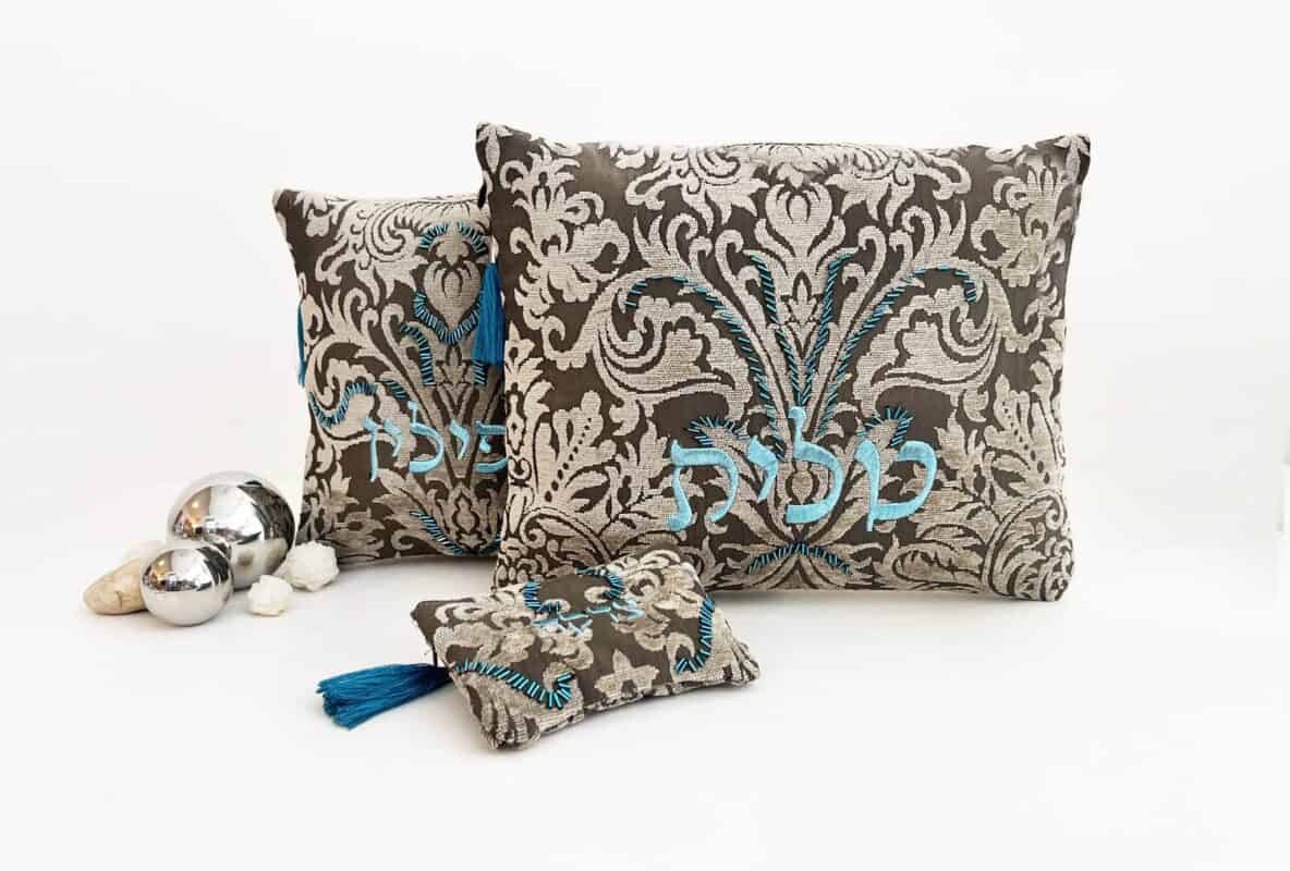 תיק טלית מפואר ויוקרתי בעבודת יד דגם חגור אפוד בד | ביתן המלכים