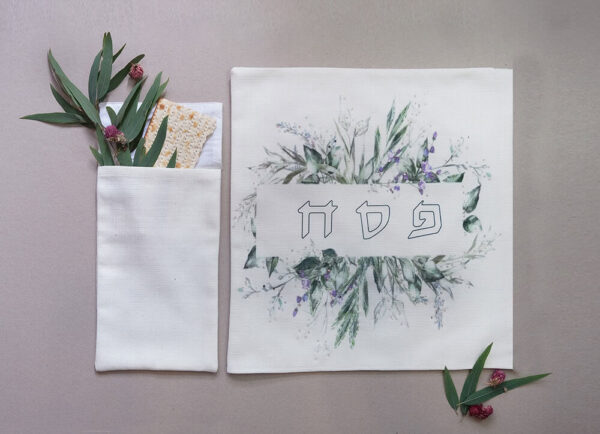 כיסוי מצות מהודר וחגיגי דגם זכר ליציאת מצרים - תמונה ראשית - כיסויי מצה מעוצבים לפסח | ביתן המלכים