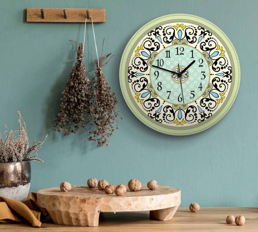 שעון  קיר מעוצב מזכוכית אקרילית דגם 2020 | ביתן המלכים