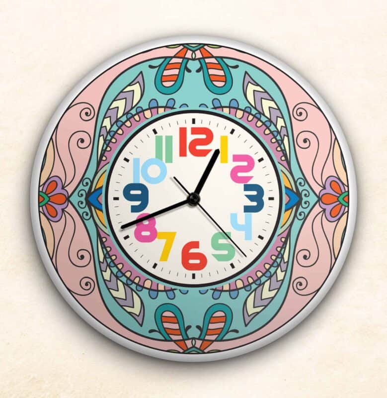 שעון קיר מעוצב  מזכוכית אקרילית דגם 2021 | ביתן המלכים