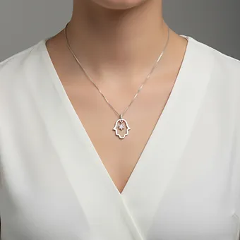 שרשרת חמסה לנשים מזהב עם מגן דוד משובץ יהלומים