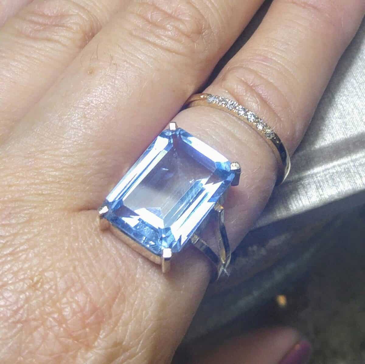 טבעת קוקטייל זהב צהוב 14K עם טופז כחול, טבעות קוקטייל זהב, מבט מקרוב | ביתן המלכים