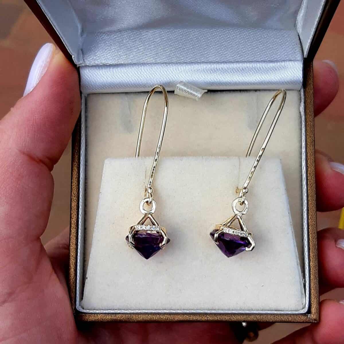 עגילי אמטיסט יהלומים זהב 14K, עגילי זהב לאישה, מבט מקרוב | ביתן המלכים