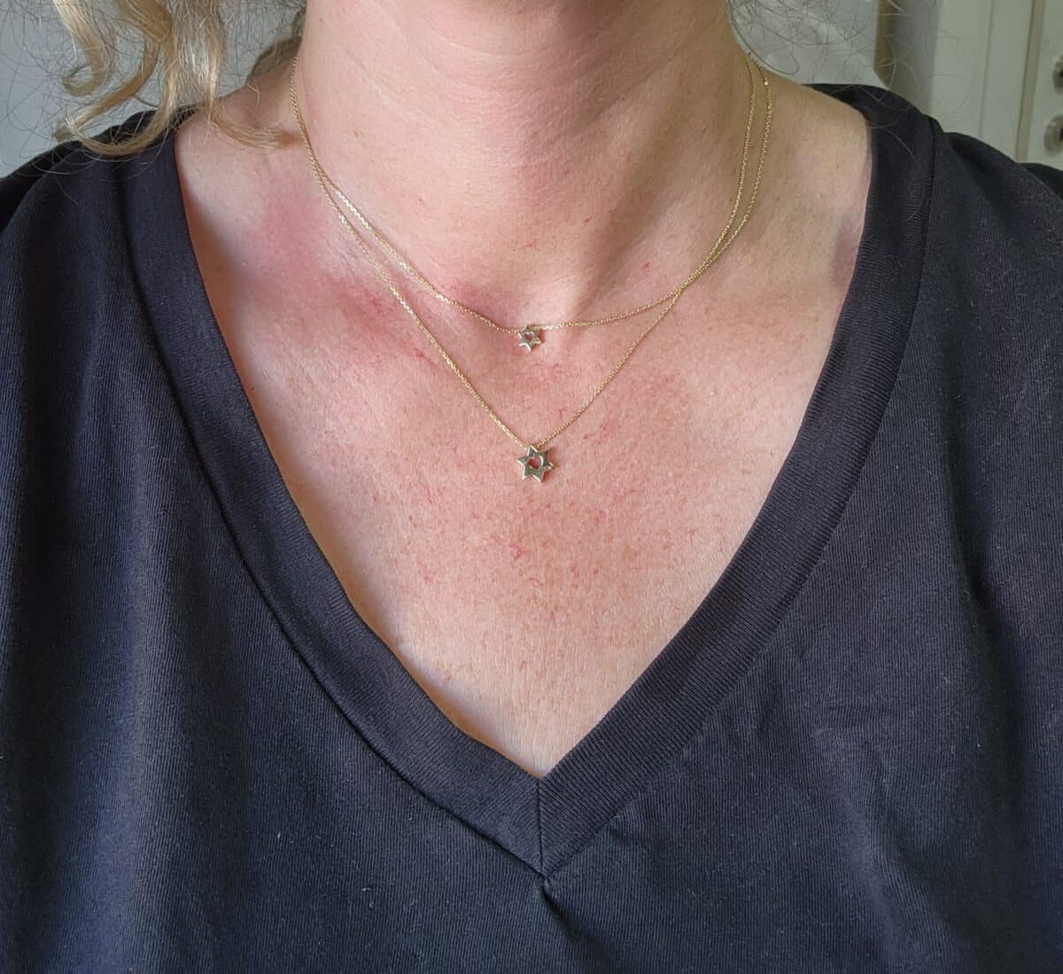 שרשרת מגן דוד עם לב זהב 14K - על הצוואר | ביתן המלכים