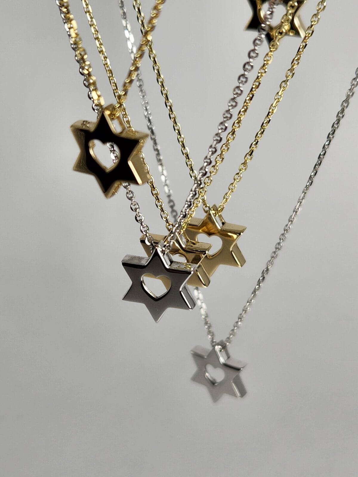 שרשרת מגן דוד עם לב זהב 14K - בקופסת מתנה | ביתן המלכים